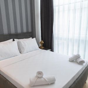 Camera standard con letto king size